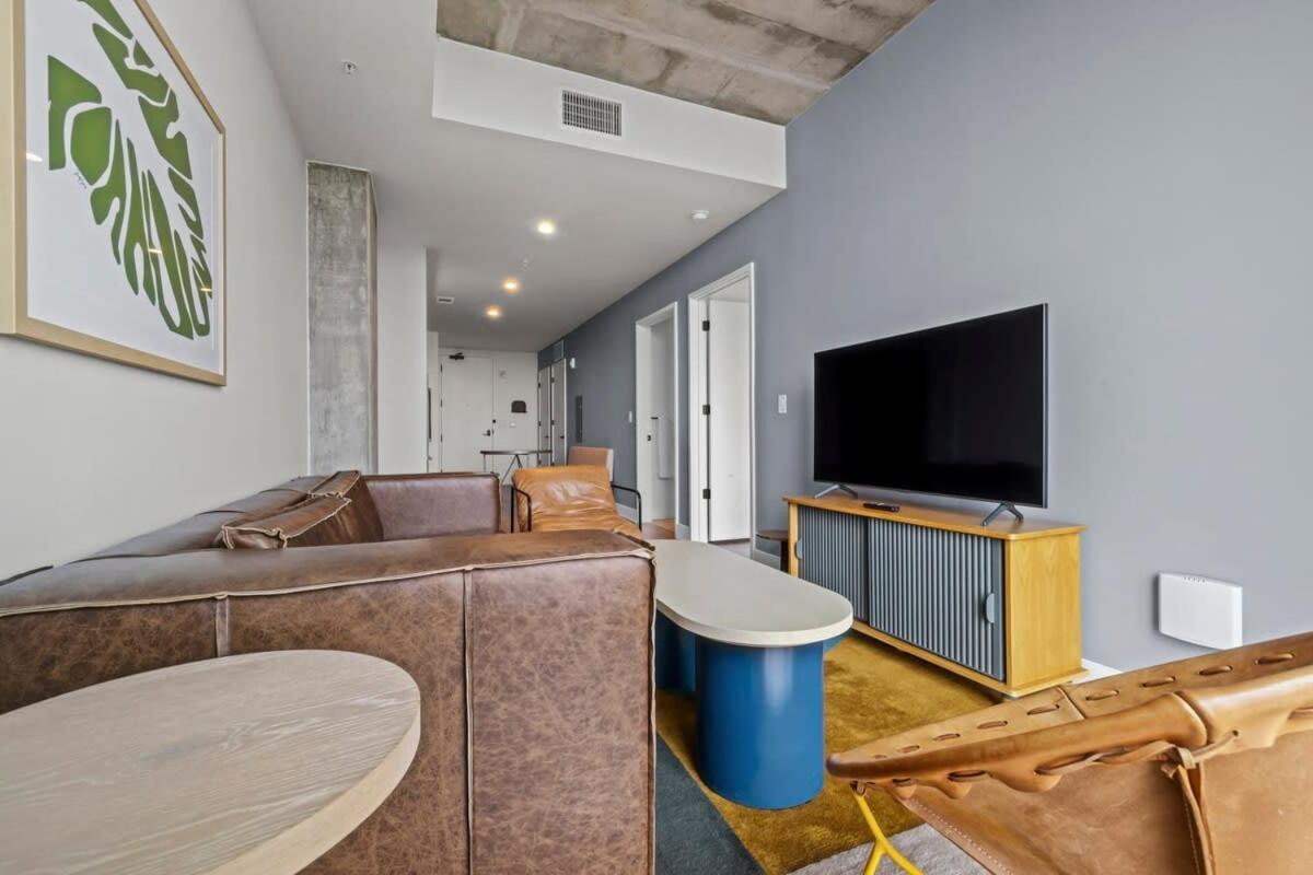 Modern 1Br Condo On Rainey St With Pool And Views Austin Luaran gambar